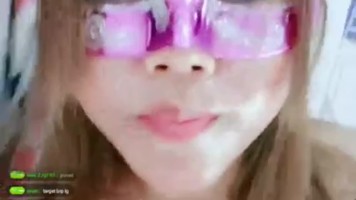 Zeefara Omek Ngangkang Lebar Show