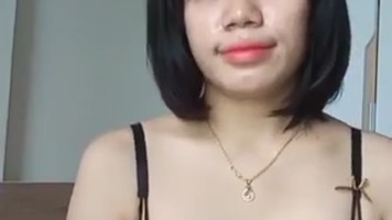 Gwen Buka Baju Colmek Sangar Banget