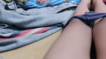 Celliana Nunggu Giliran Ngewe Sama Om