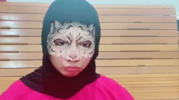 Mbak Hijab Cipokan Main Lidah